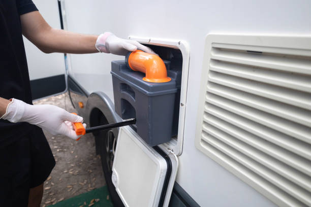 Best Portable toilet rental cost  in Marquette, MI
